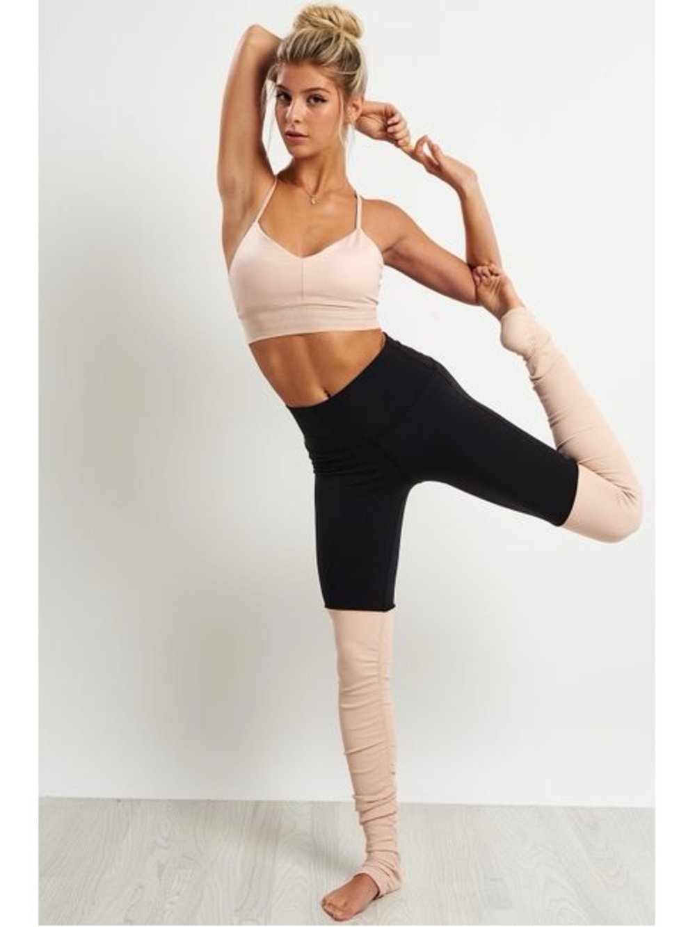 ALO Yoga Goddess Black High-Waist Biker Shorts Nude Leg Warmers Black Nectar